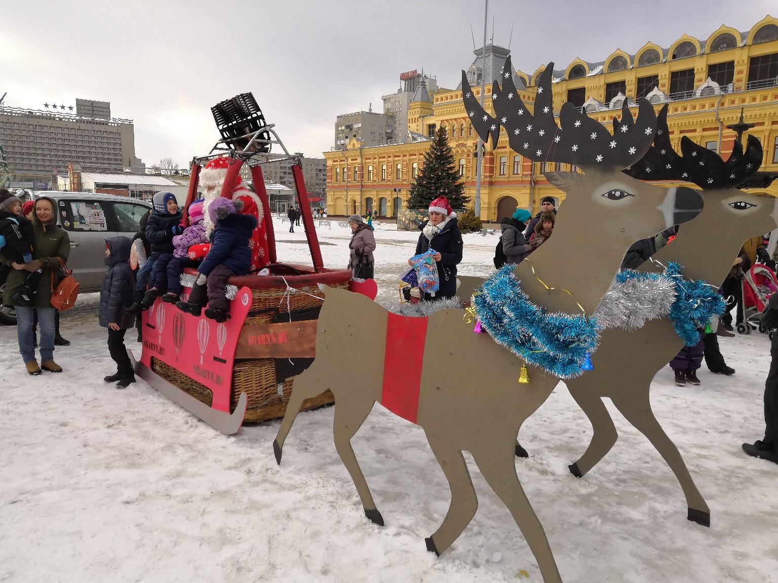 Олень Нижний Новгород. Олени на красной площади. Рождественская Фиеста. Новогодняя столица России 2021 Калуга.