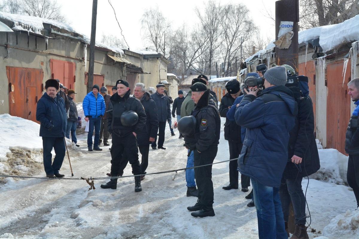 Гаражный рок и тяжёлая техника. Попытка владельцев отстоять кооперативные  гаражи закончилась неудачей