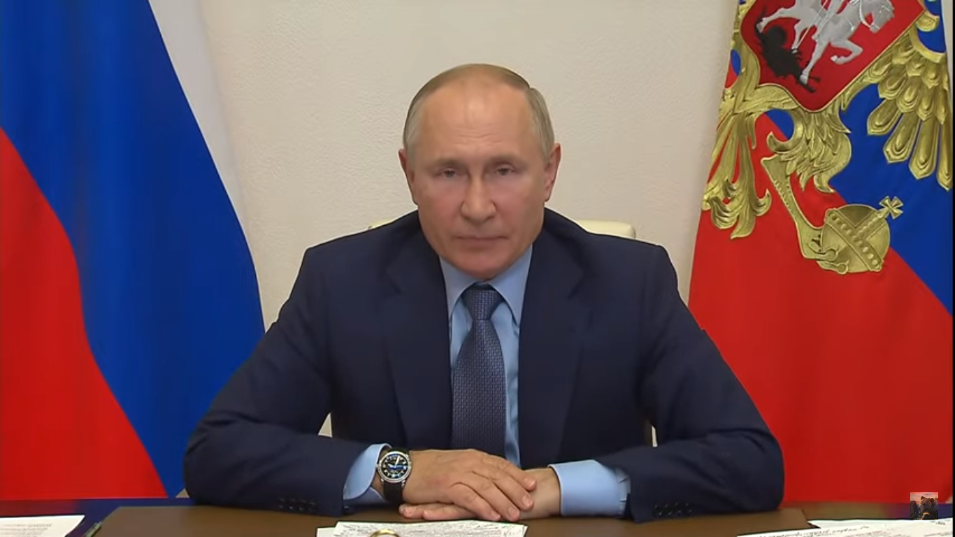 Владимир Путин объявил нерабочие дни с 30 октября по 7...